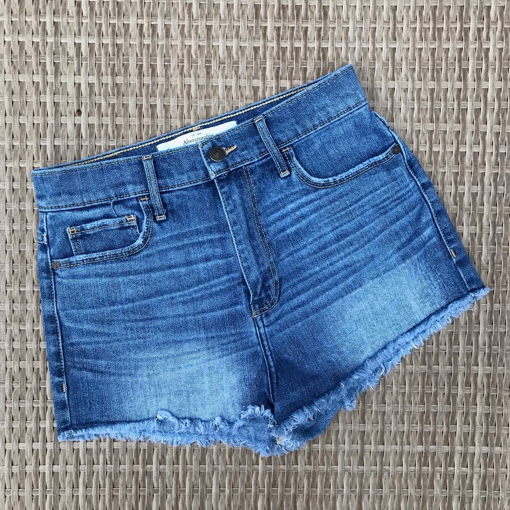 🌿Abercrombie High Waisted Denim Shorts